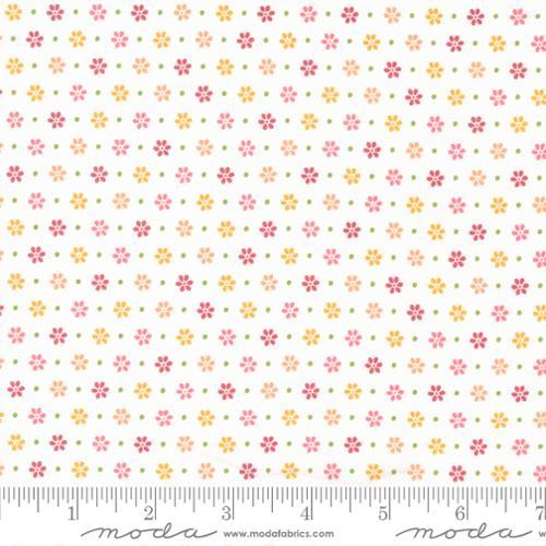 Bountiful Blooms Daisy Ditsy Off White